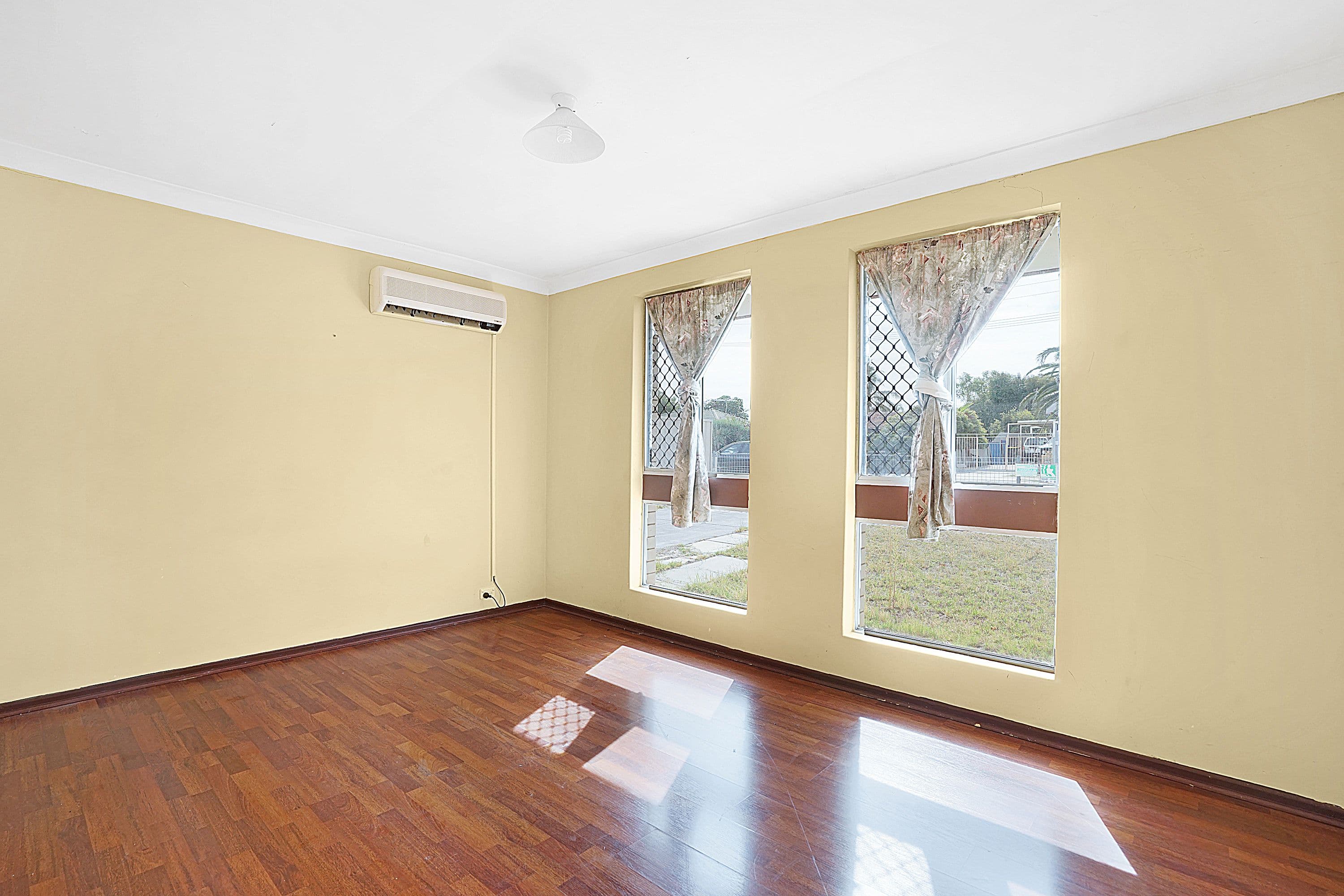 41 Pannell Way, Girrawheen WA 6064, Girrawheen - Thumbnail 4