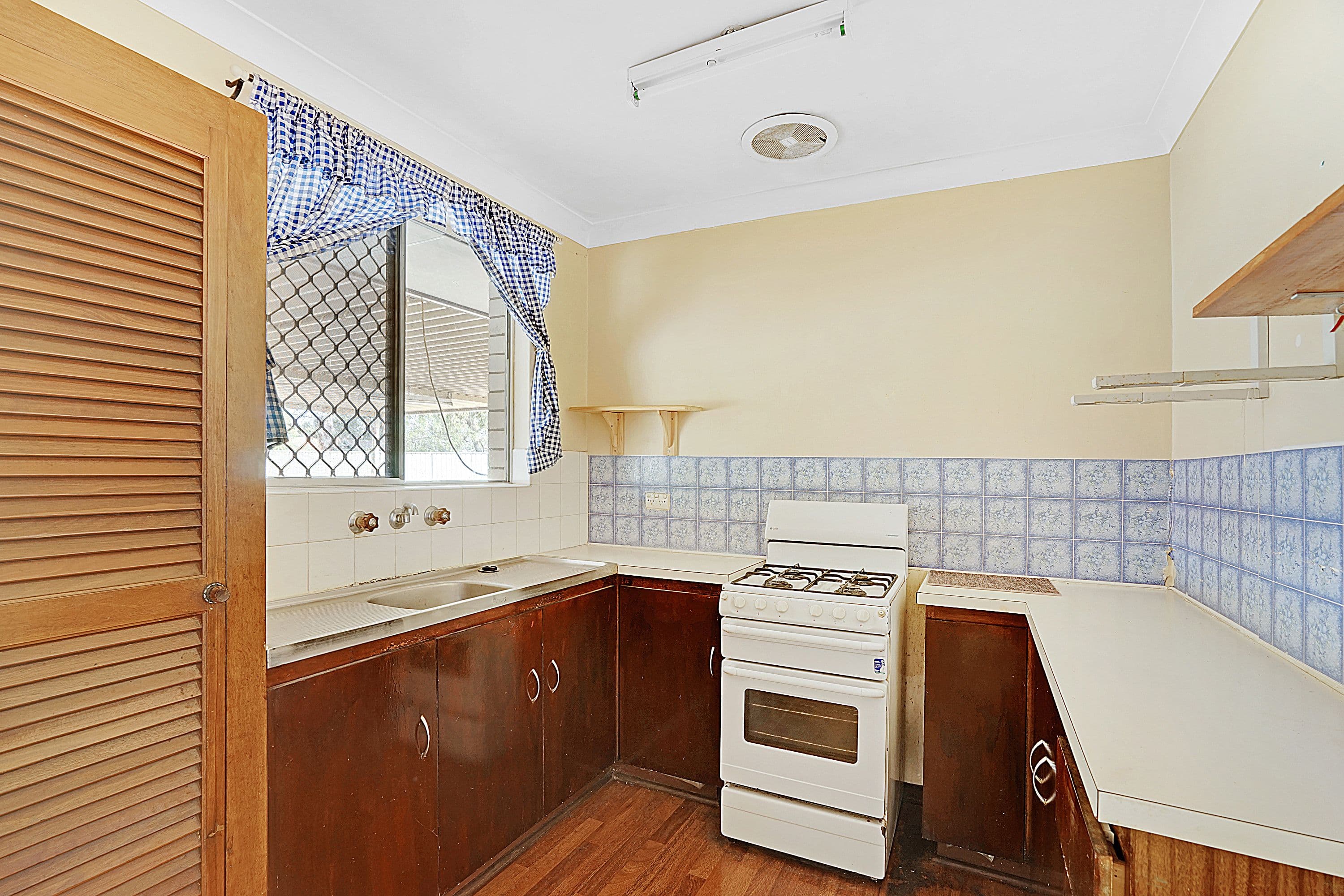 41 Pannell Way, Girrawheen WA 6064, Girrawheen - Thumbnail 7