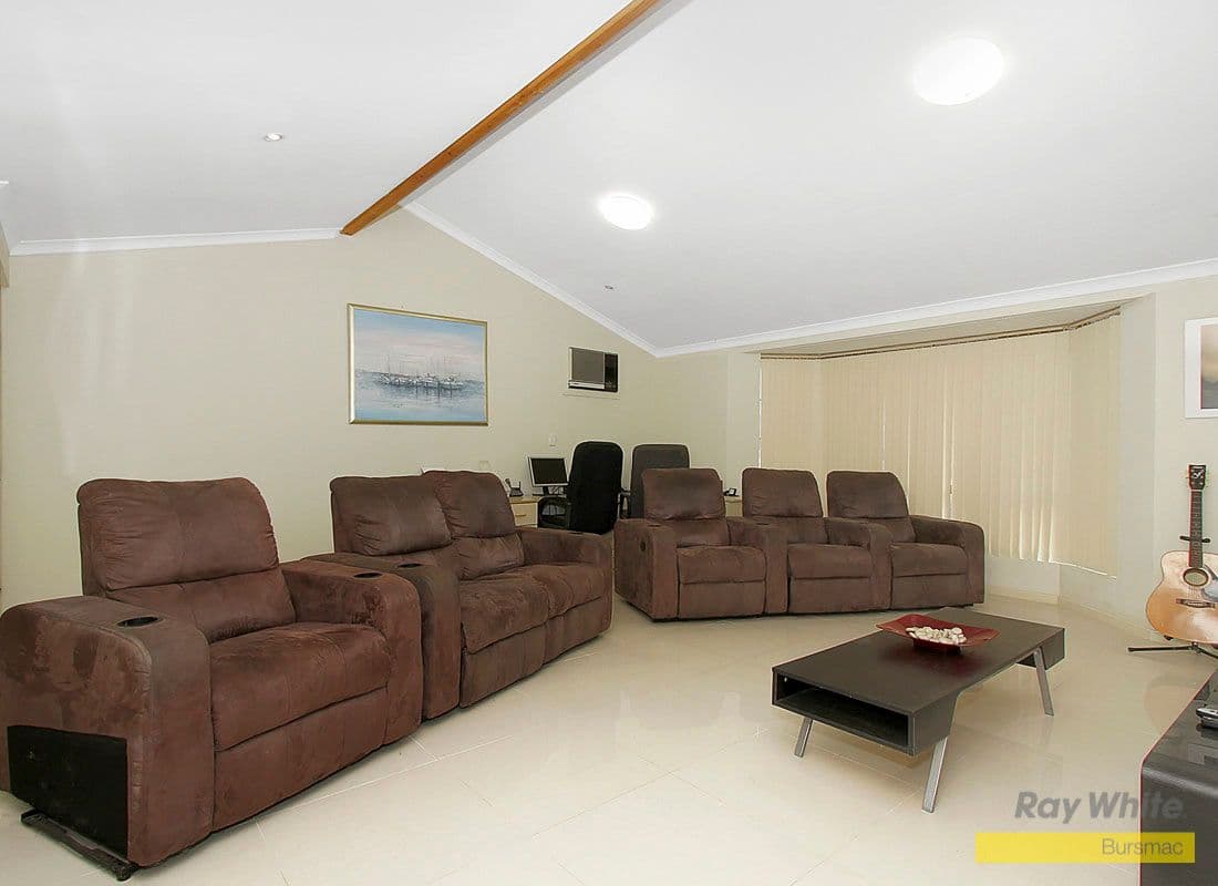 13 Peppermint Crescent, BALLAJURA WA 6066, Ballajura - Thumbnail 4