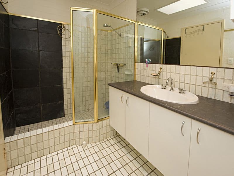 30 Mitchell Street, BENTLEY WA 6102, Bentley - Thumbnail 4