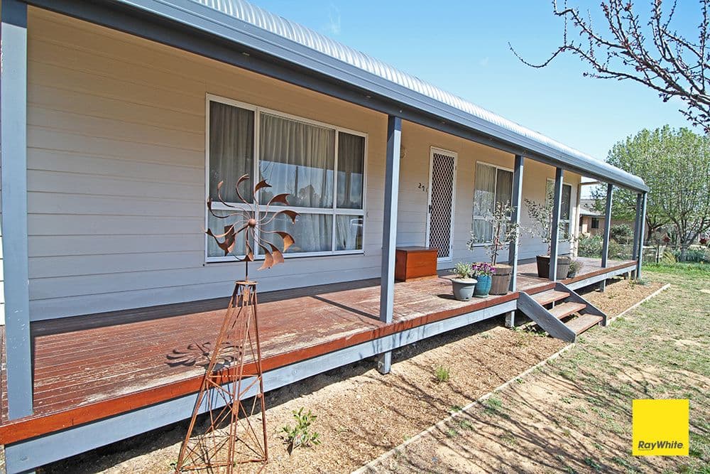 27 Rosamel Street, Gundaroo - Thumbnail 3