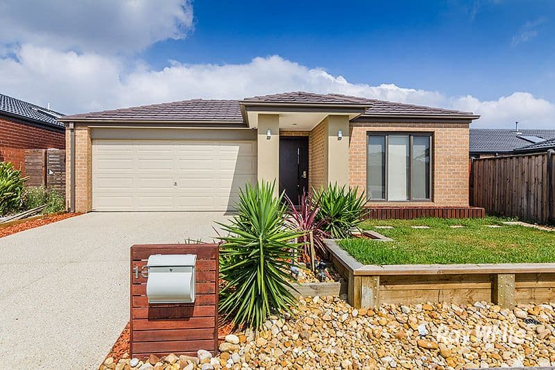 13 Quarters Boulevard, Cranbourne West VIC 3977, Cranbourne West - Image 1