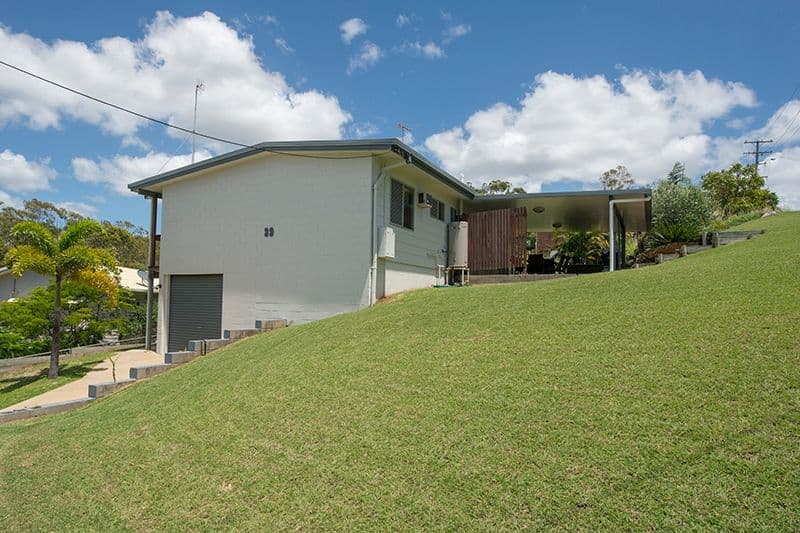 39 Hibiscus Avenue, KIN KORA QLD 4680, Kin Kora - Image 1