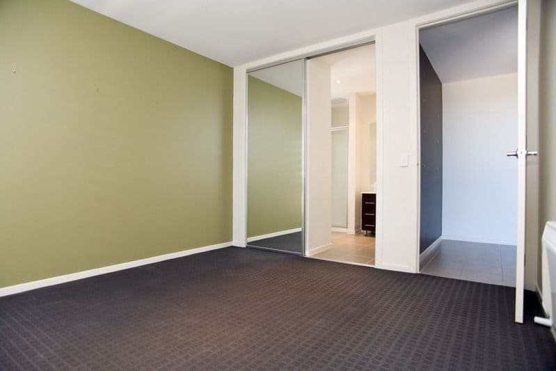 21 McKillop Avenue, EPPING VIC 3076, Epping - Thumbnail 4