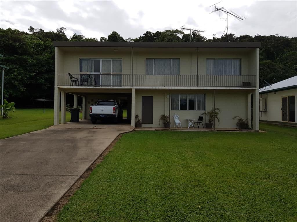 21 Enid Street, Flying Fish Point QLD 4860, Flying Fish Point - Thumbnail 2