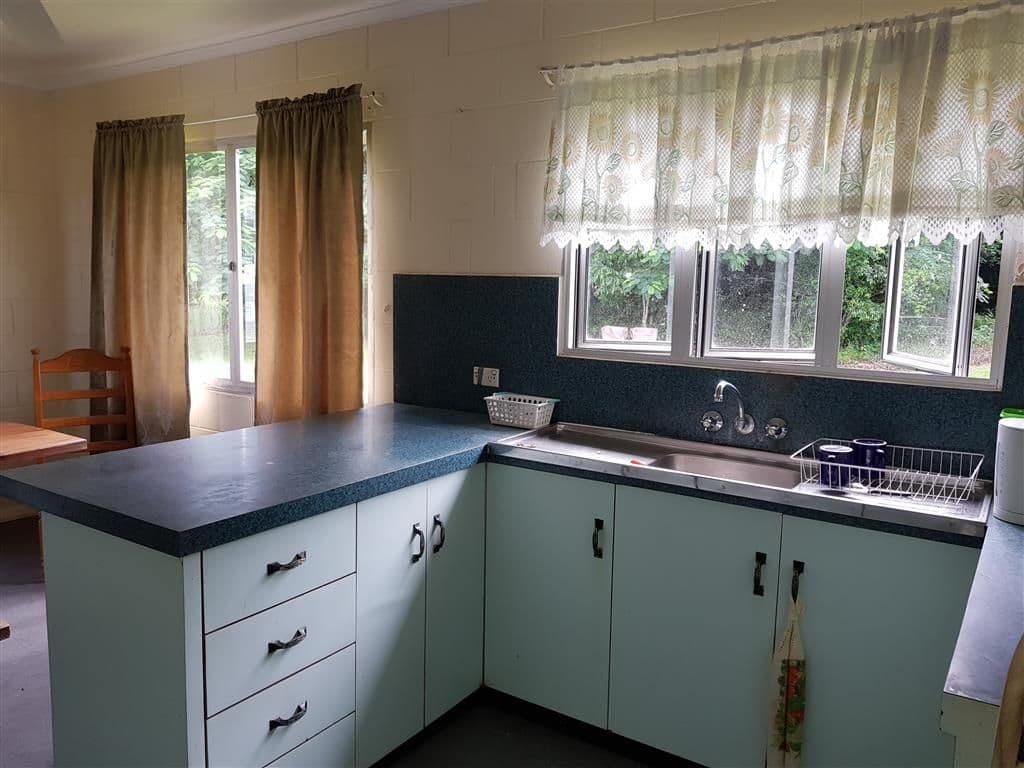 21 Enid Street, Flying Fish Point QLD 4860, Flying Fish Point - Thumbnail 3