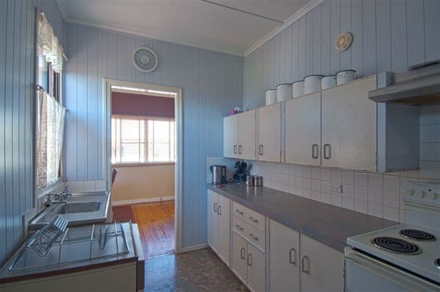 67 Cortess Street, HARRISTOWN QLD 4350, Harristown - Thumbnail 5