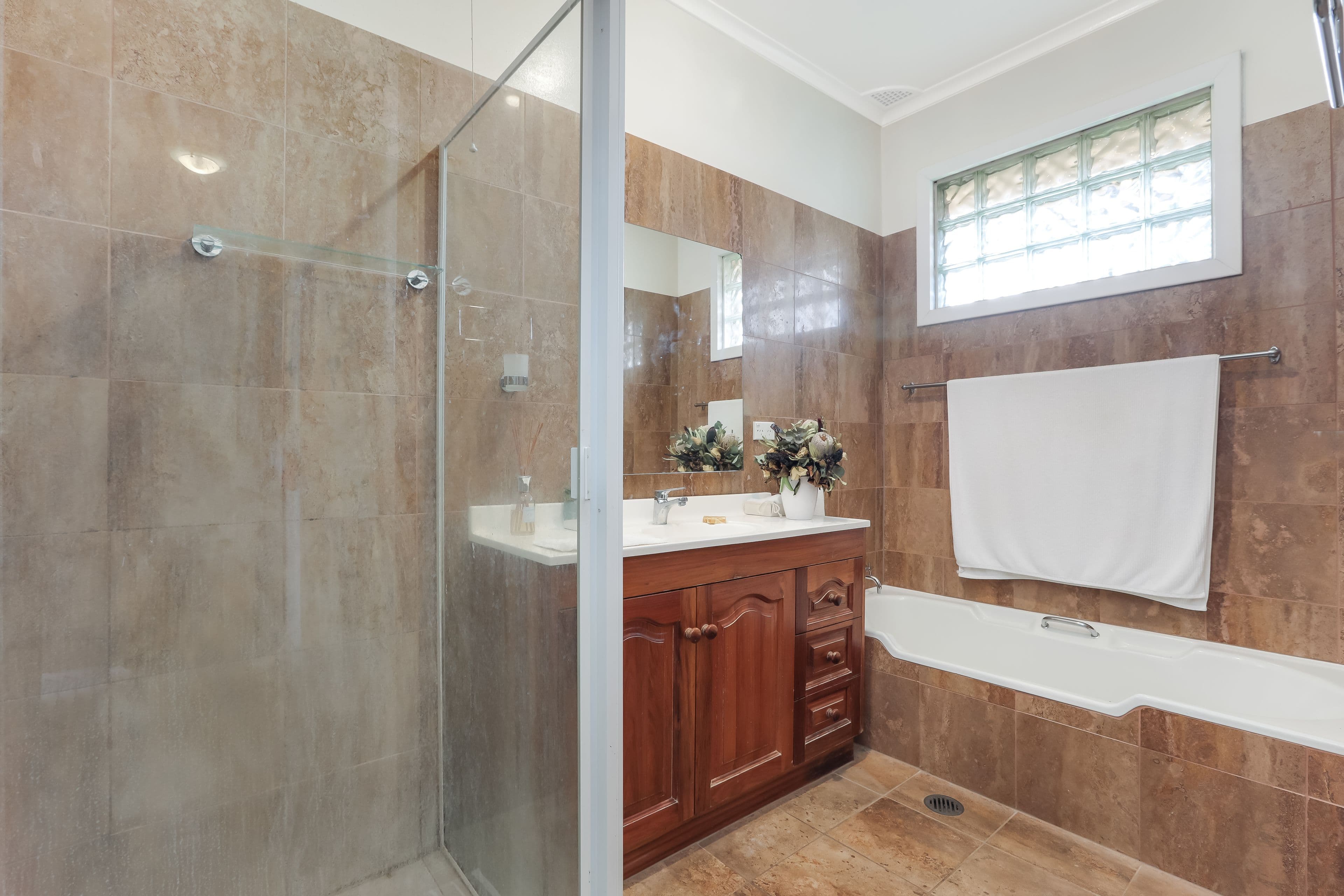 6 Reilleys Road, Winston Hills - Thumbnail 6