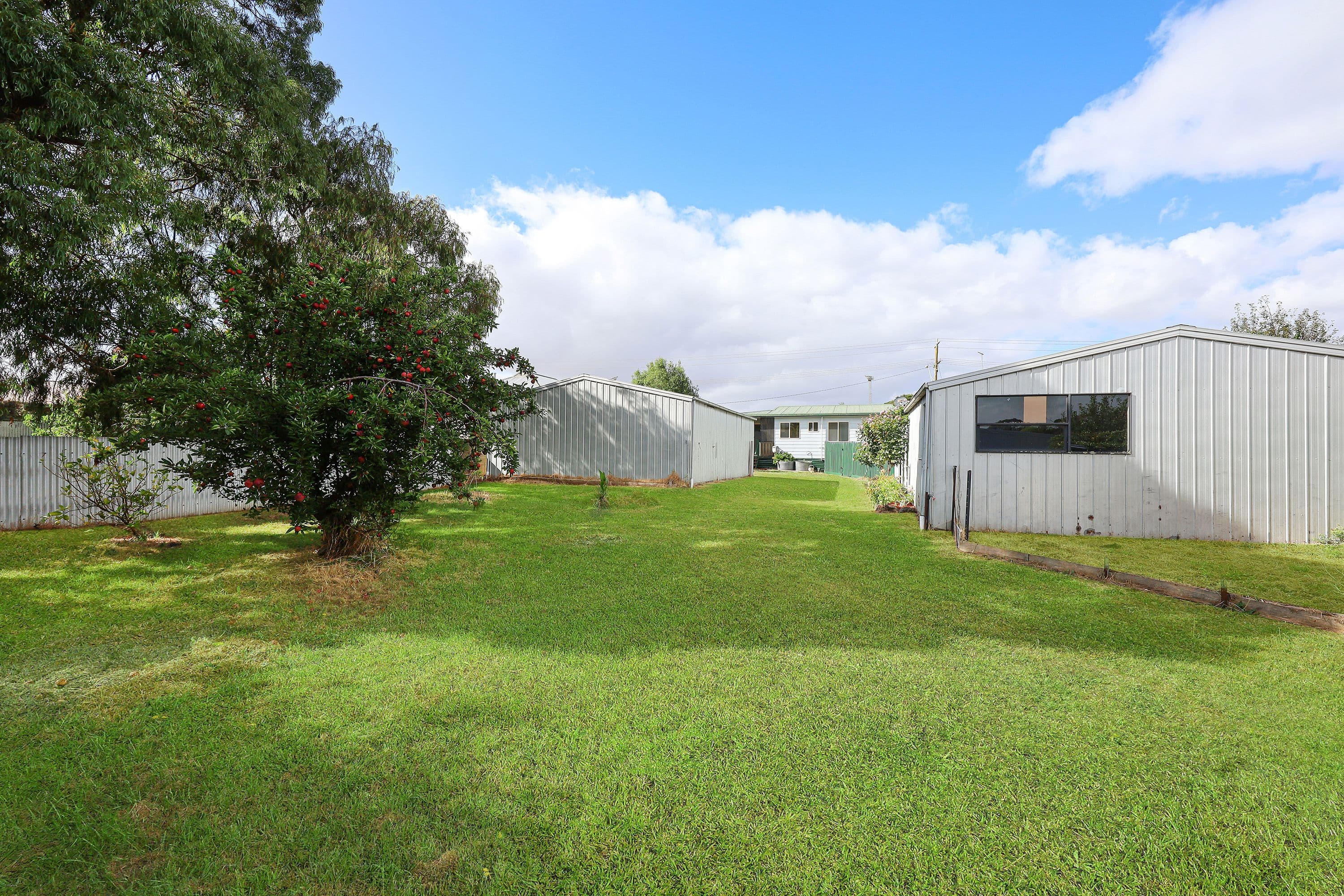 74 Curdie Street, Cobden VIC 3266, Cobden - Thumbnail 5