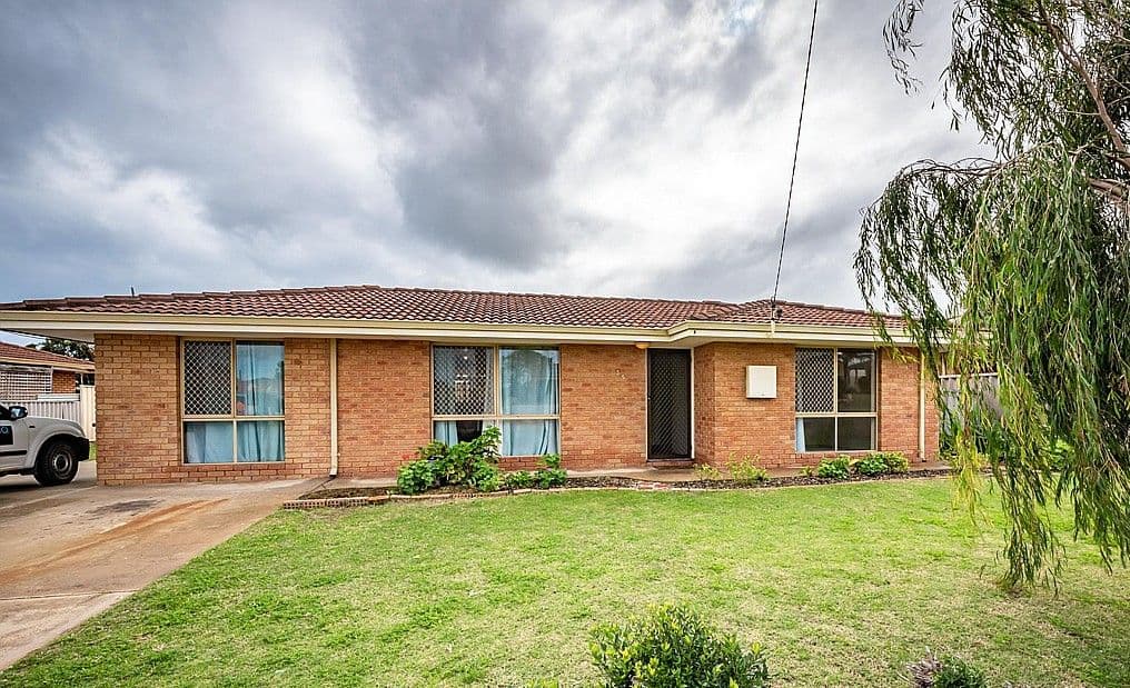35 Highbury Street, Mount Tarcoola WA 6530, Mount Tarcoola - Image 1