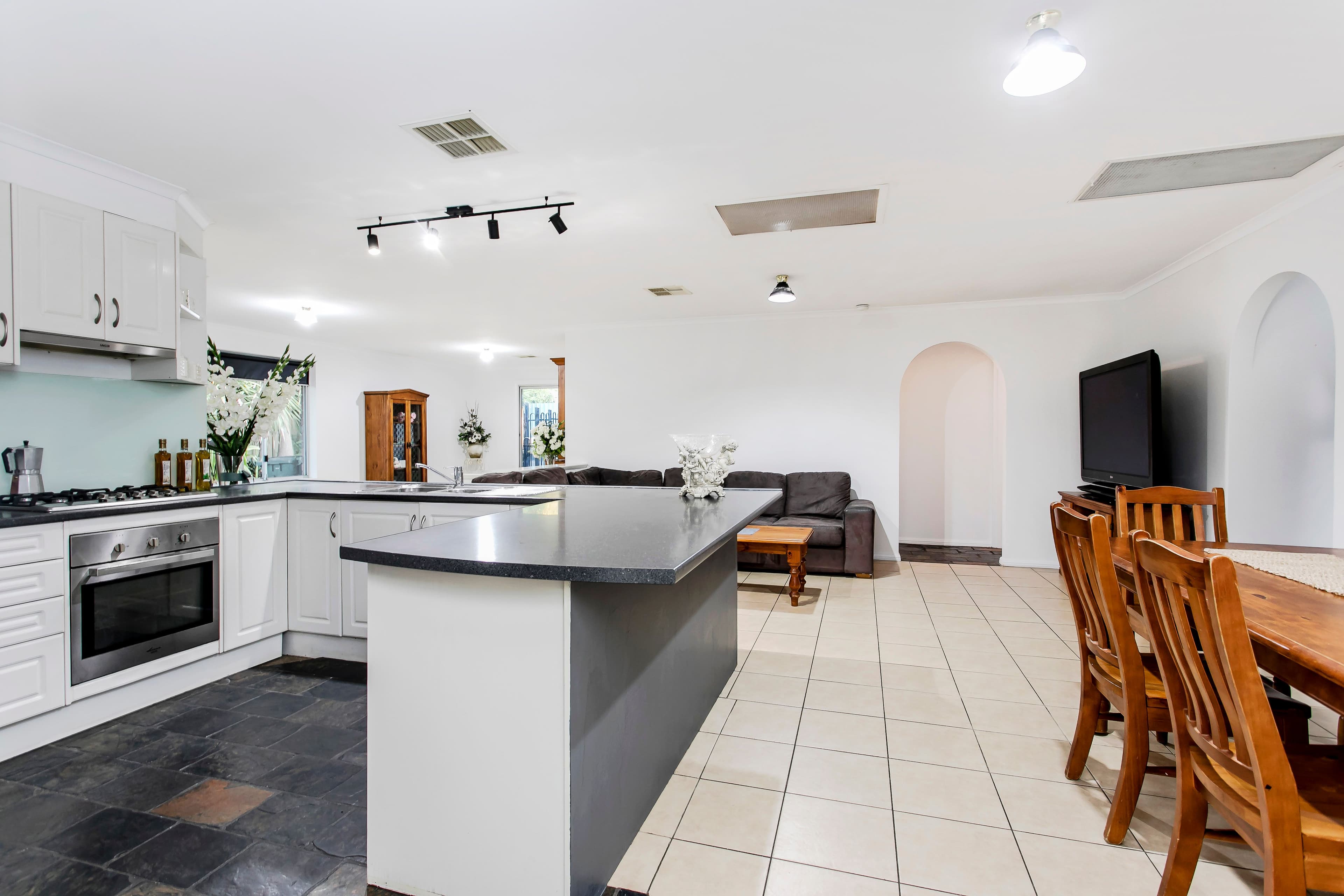 7 Saxon Street, Athelstone SA 5076, Athelstone - Thumbnail 5
