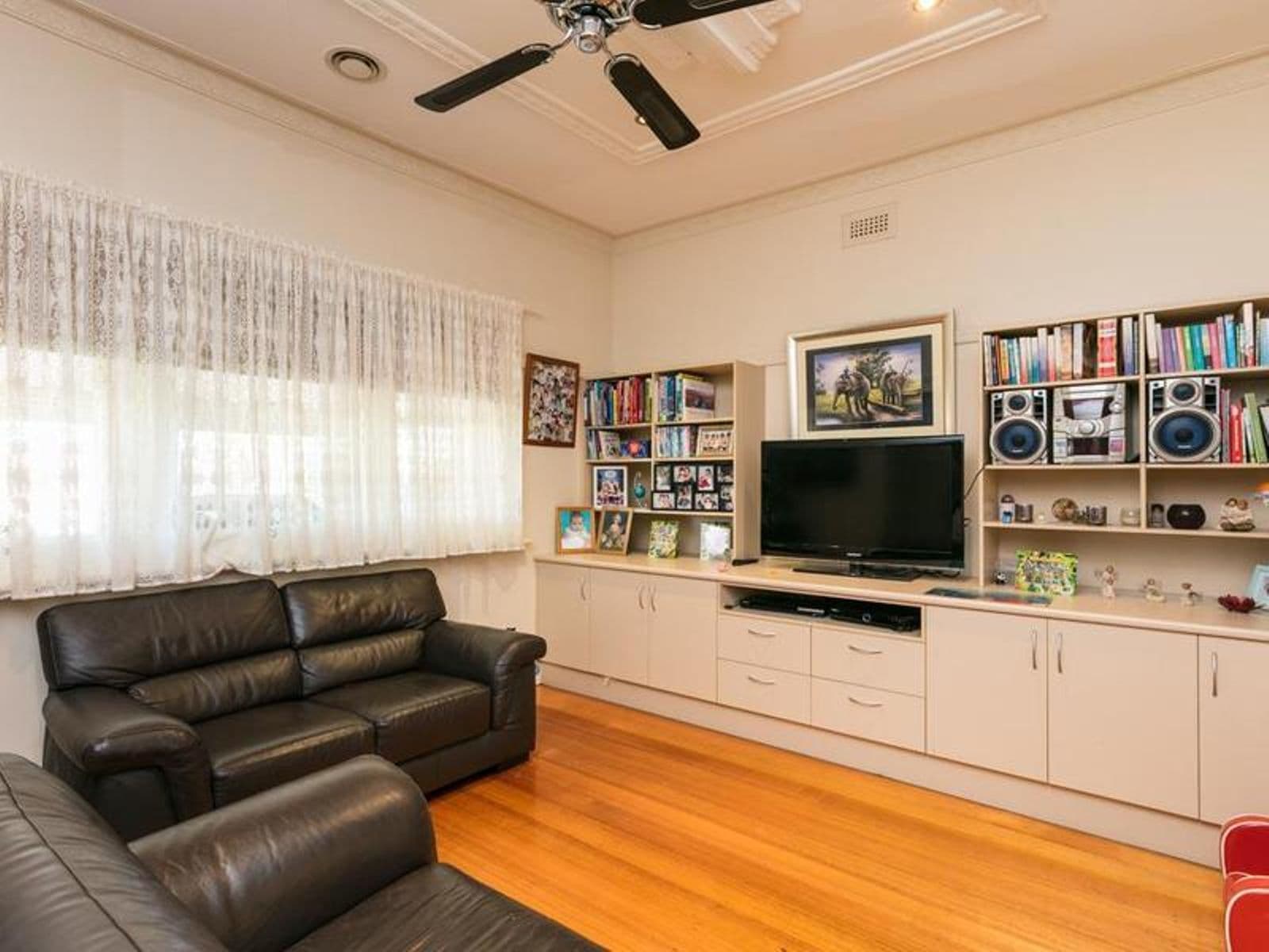 380 Eleventh Street, Mildura - Thumbnail 2