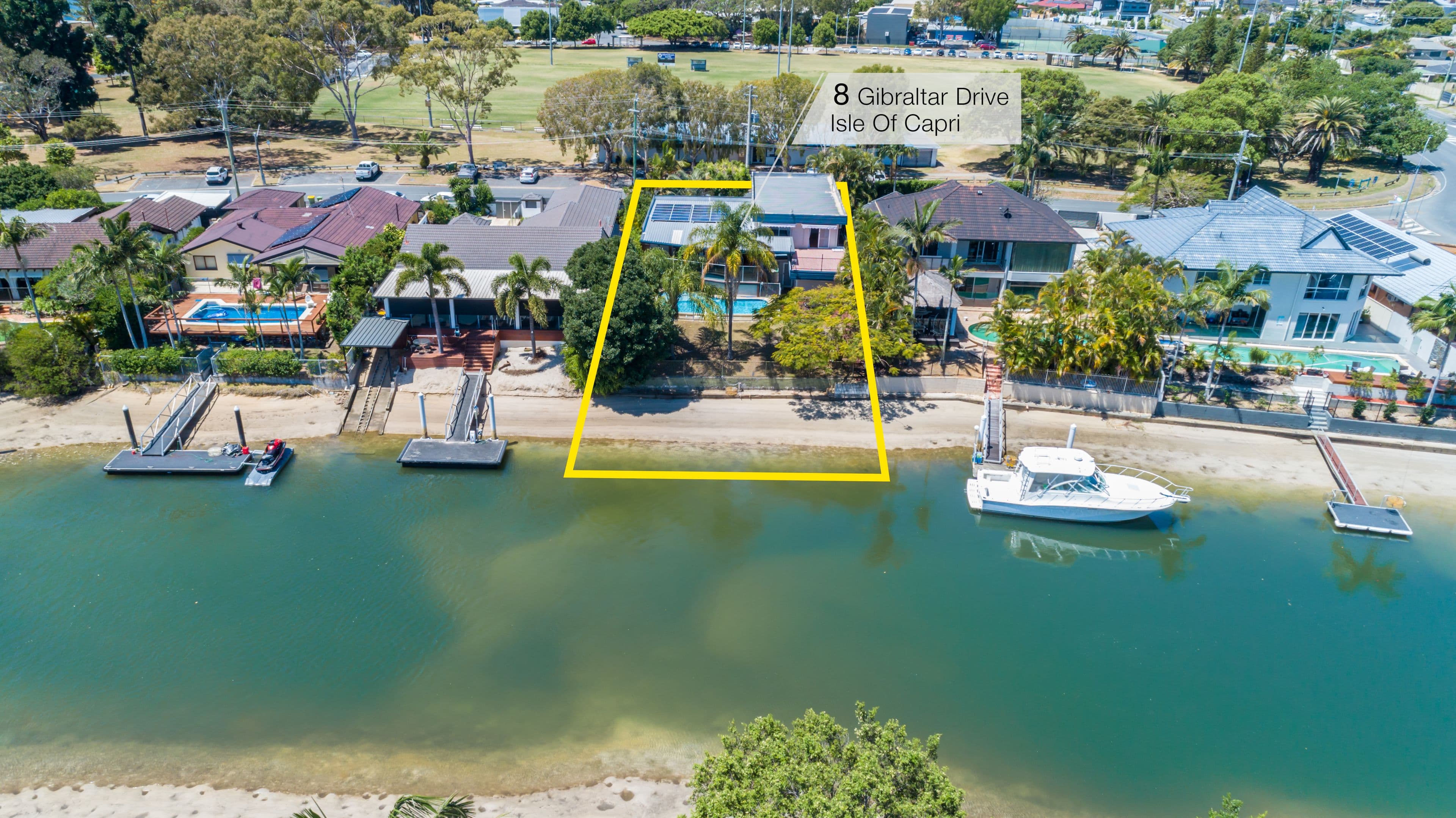 8 Gibraltar Drive, Isle Of Capri QLD 4217, Isle Of Capri - Thumbnail 2