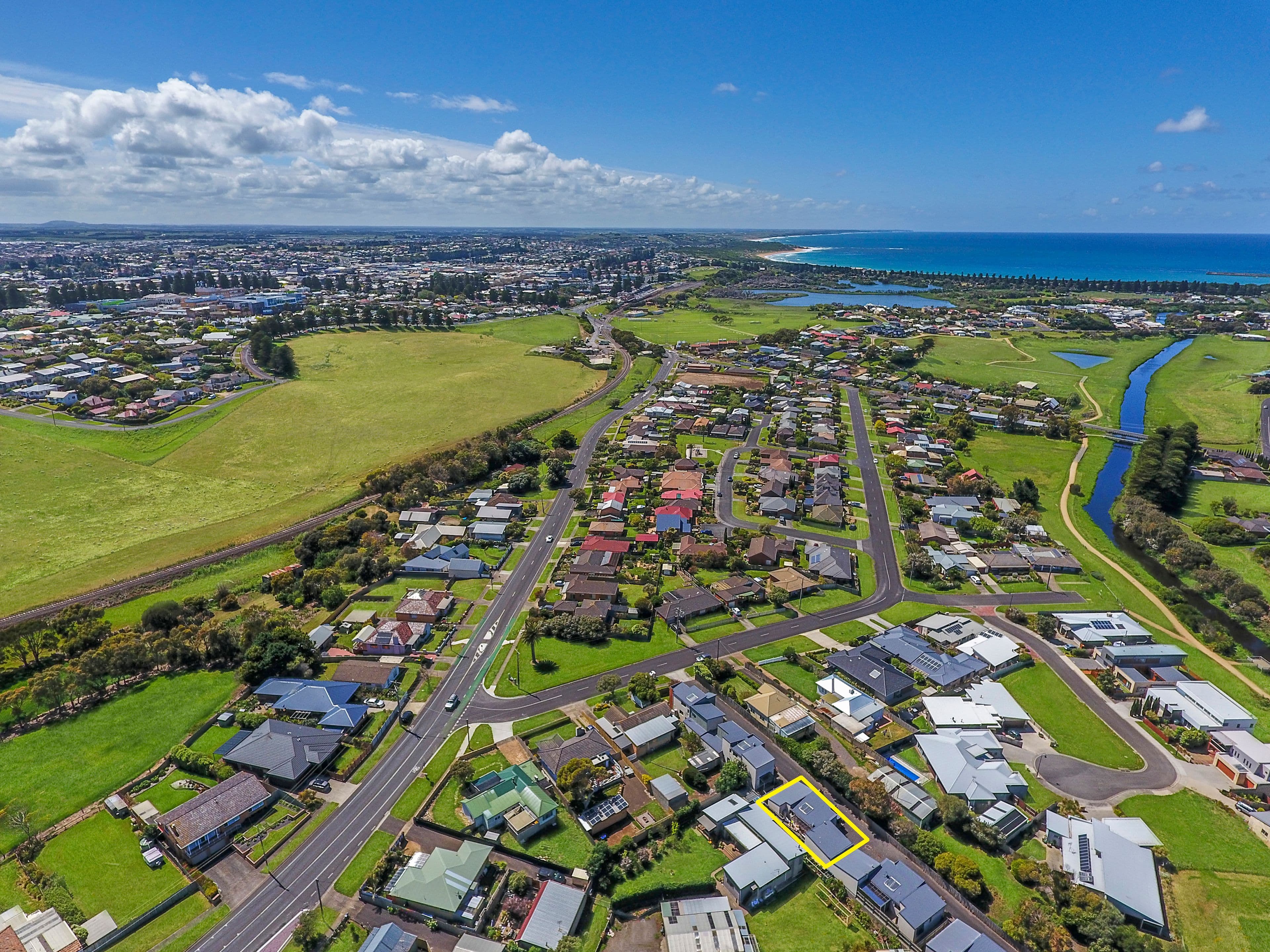 21 Duirs Street, Warrnambool VIC 3280, Warrnambool - Image 1