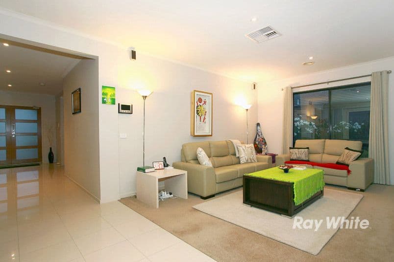 6 Wild Sage Court, LYNDHURST VIC 3975, Lyndhurst - Thumbnail 2