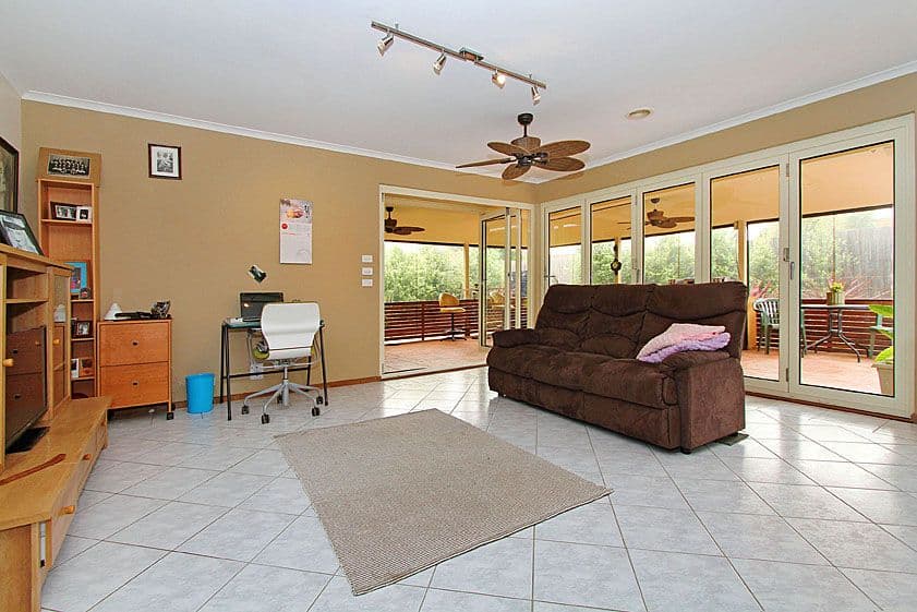 2 Brentfield Court, MILL PARK VIC 3082, Mill Park - Thumbnail 4