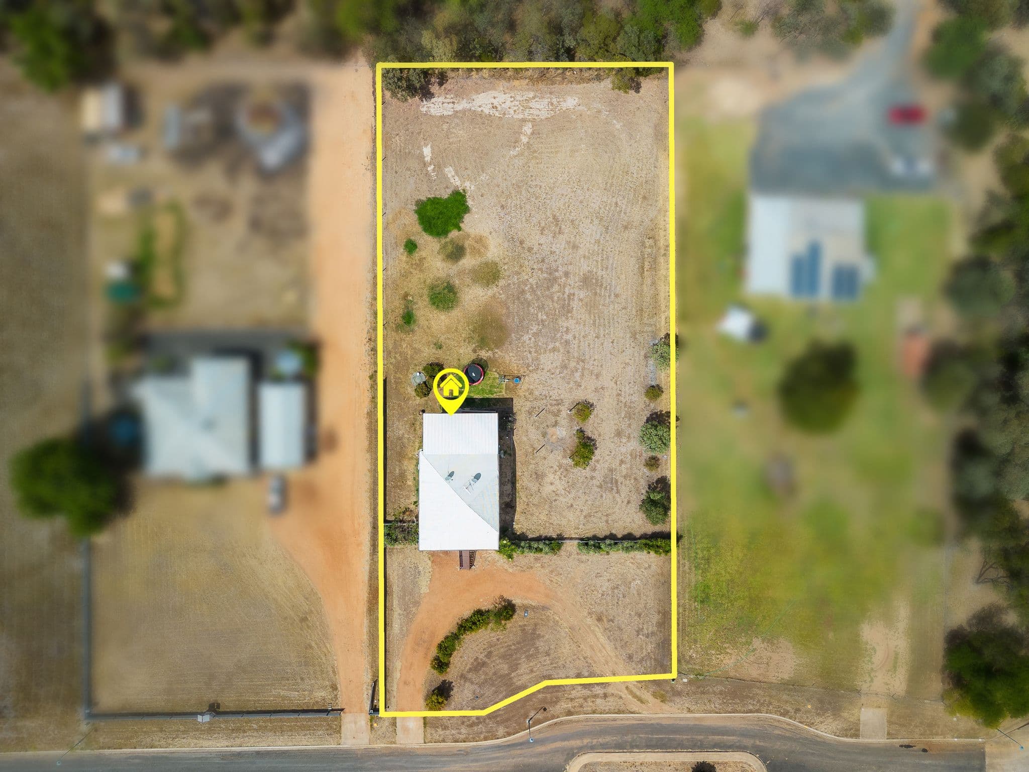 4 Windmill Lane, Emerald QLD 4720, Emerald - Thumbnail 2