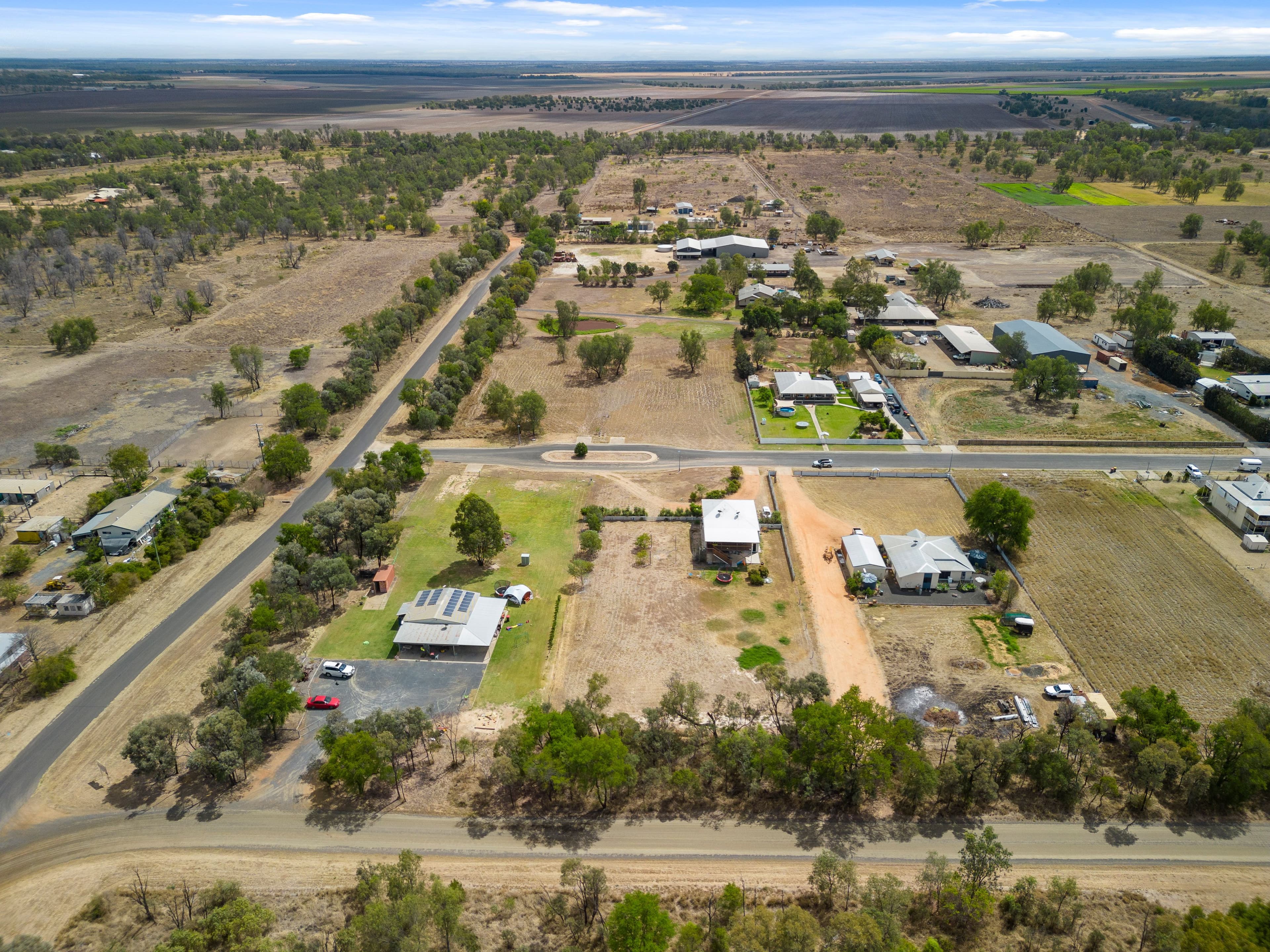 4 Windmill Lane, Emerald QLD 4720, Emerald - Thumbnail 4