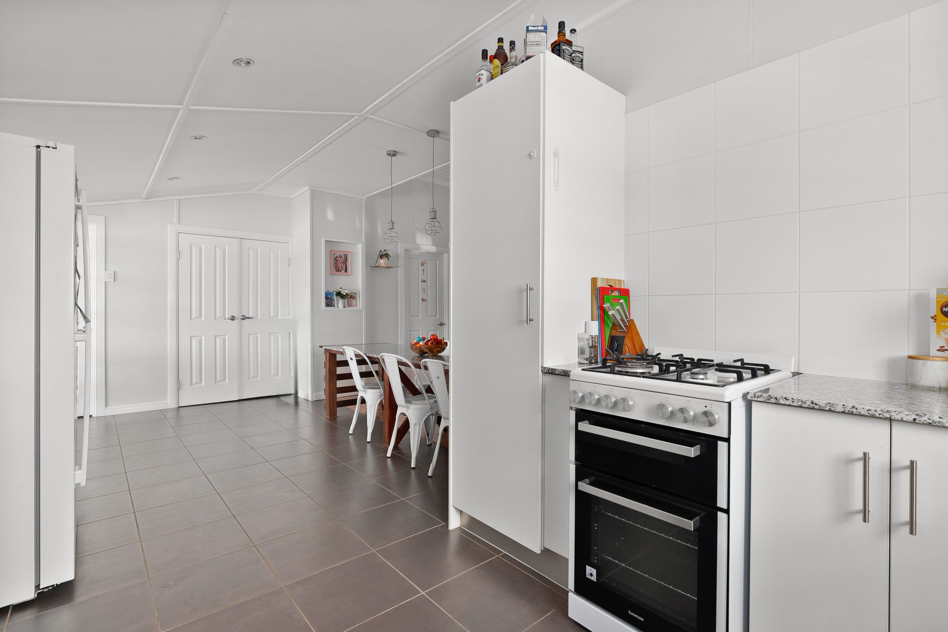 4 Windmill Lane, Emerald QLD 4720, Emerald - Thumbnail 8