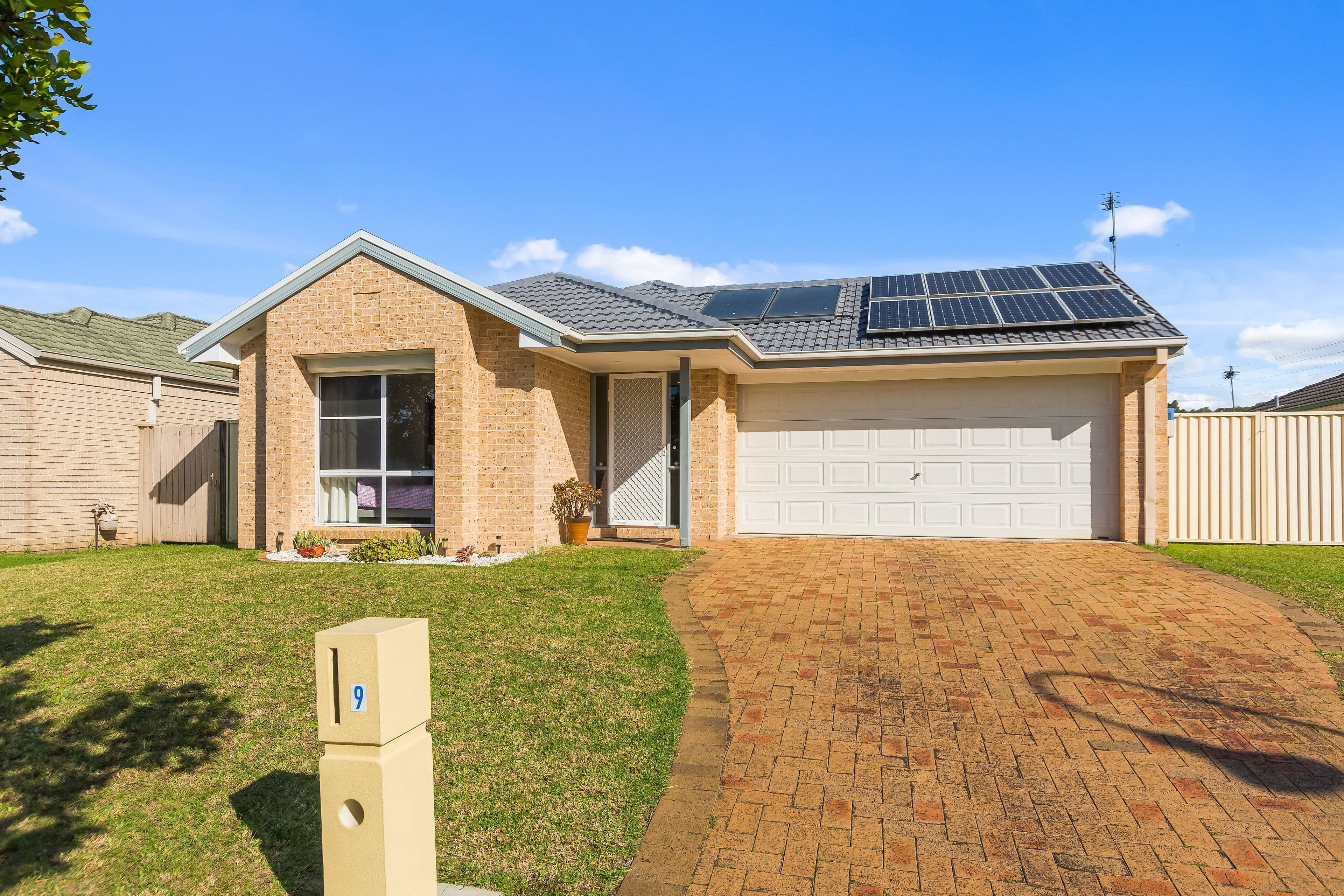 9 Silverwood Place, Horsley - Image 1