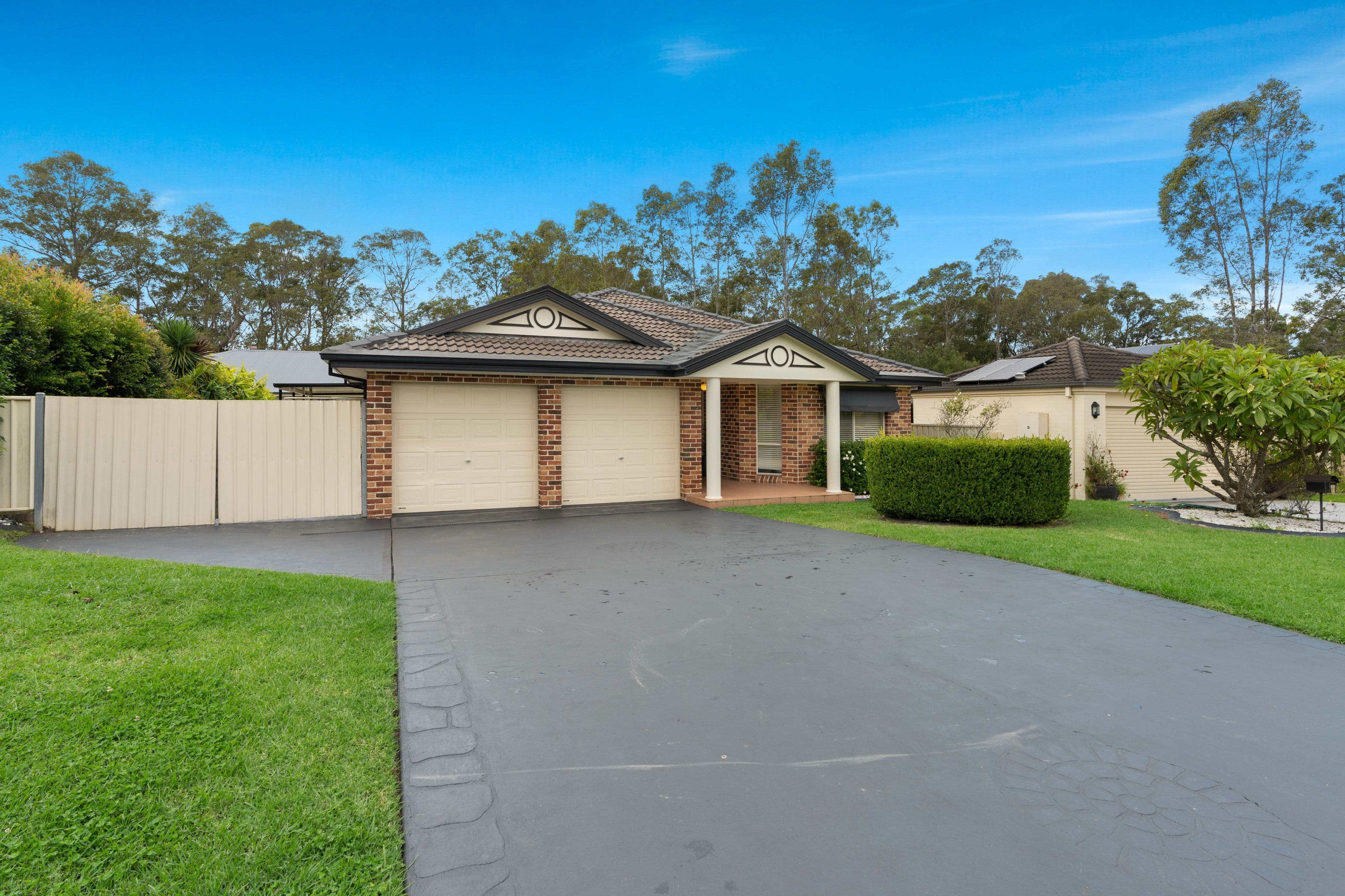 12 Rouken Glen Drive, West Nowra NSW 2541, West Nowra - Image 1