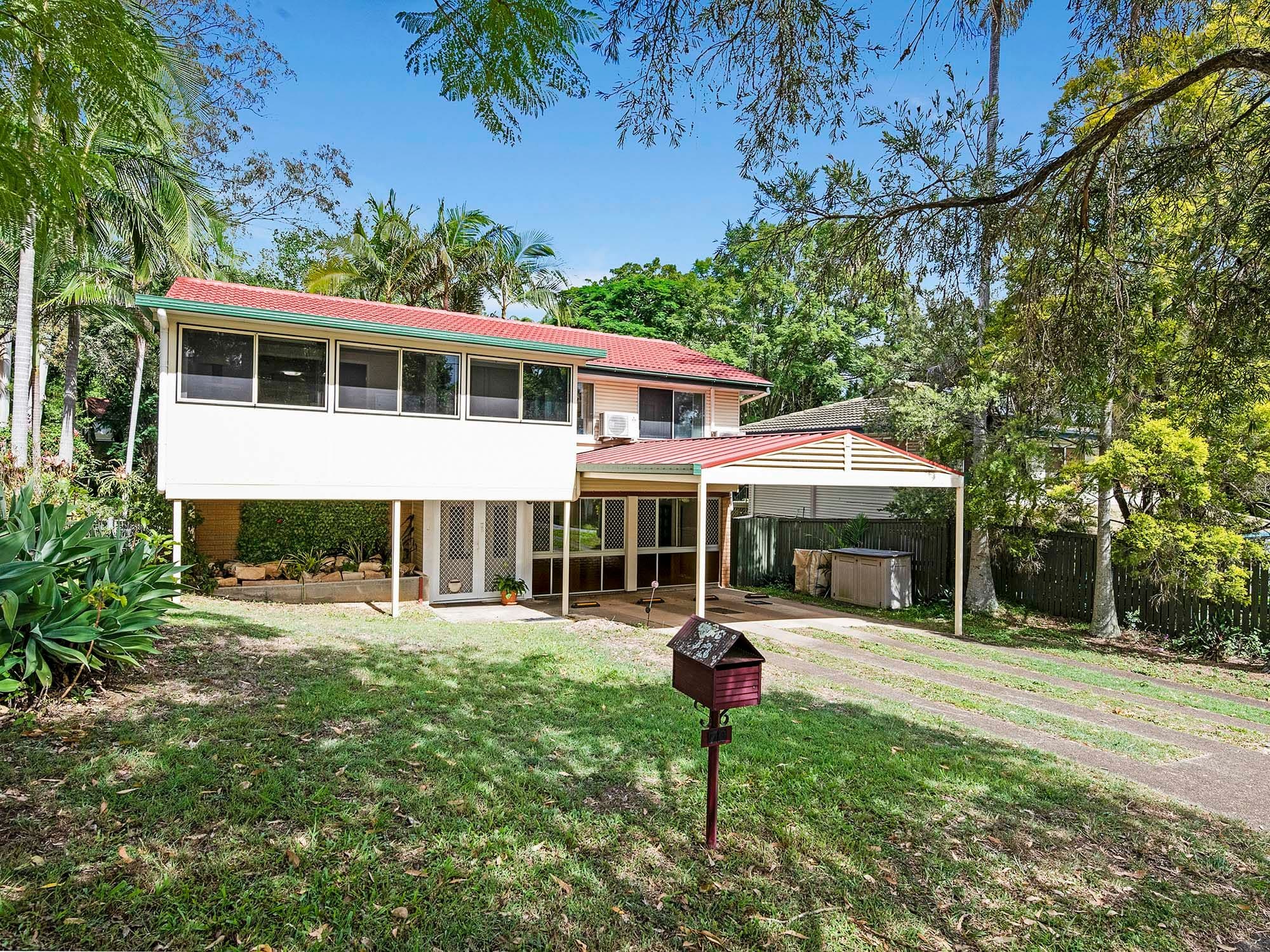 70 Boronia Avenue, Holland Park West QLD 4121, Holland Park West - Thumbnail 2