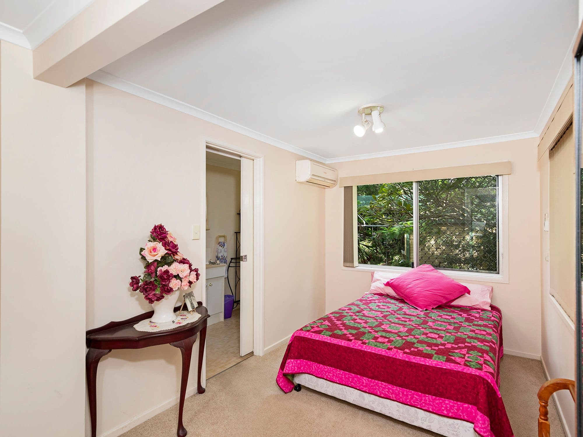 70 Boronia Avenue, Holland Park West QLD 4121, Holland Park West - Thumbnail 7