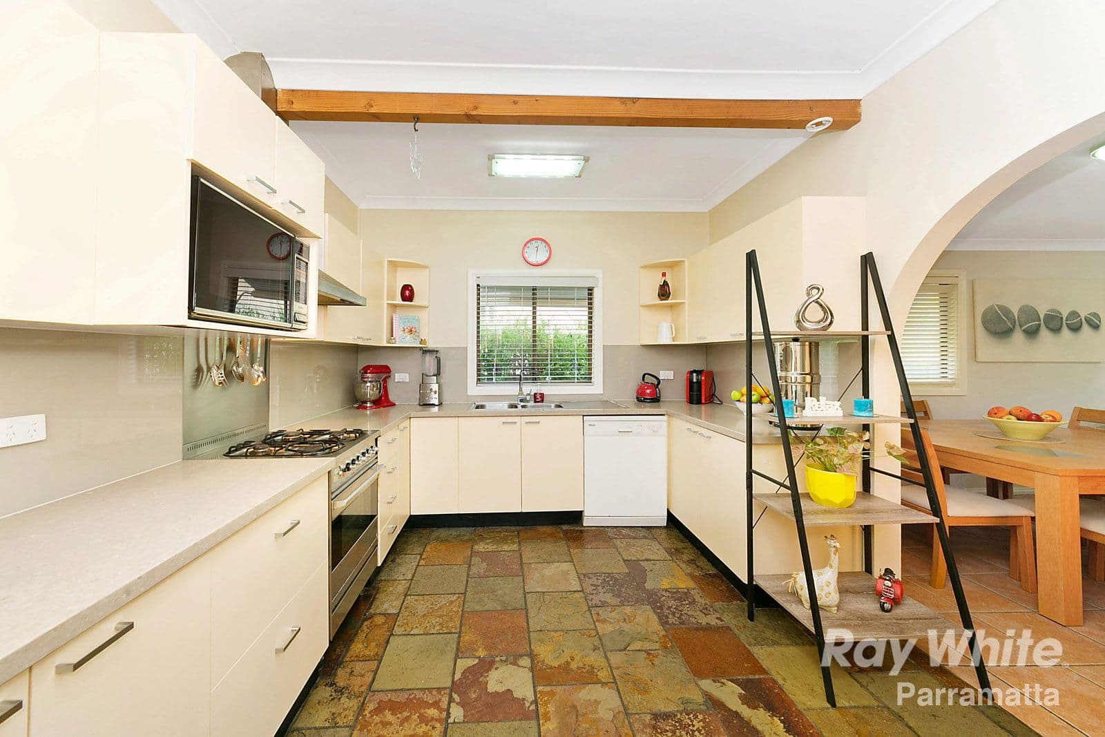 15 Pioneer Street, Wentworthville - Thumbnail 4