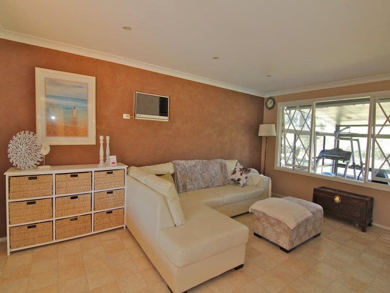 7 Romford Close, DAVISTOWN NSW 2251, Davistown - Thumbnail 2