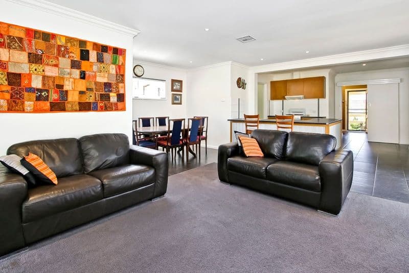 16 Sykes Avenue, FERNTREE GULLY VIC 3156, Ferntree Gully - Thumbnail 3