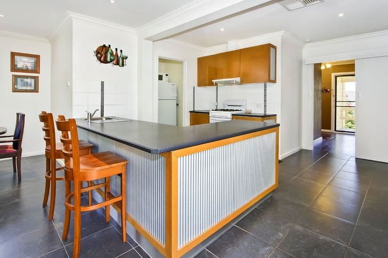 16 Sykes Avenue, FERNTREE GULLY VIC 3156, Ferntree Gully - Thumbnail 4