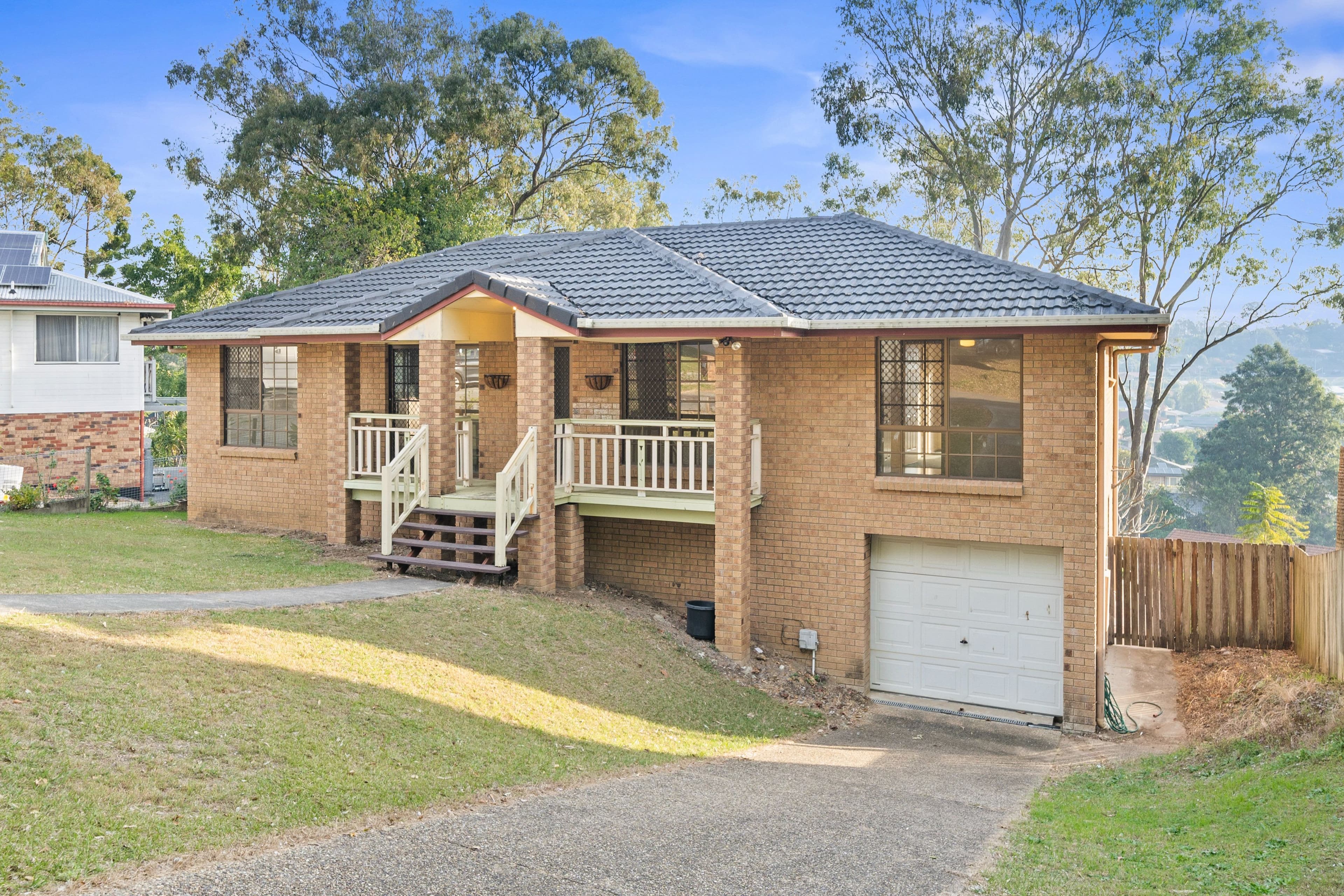 8 Costigan Terrace, Edens Landing QLD 4207, Edens Landing - Thumbnail 2