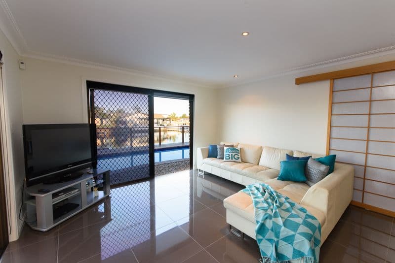 241 Morala Avenue, Runaway Bay QLD 4216, Runaway Bay - Thumbnail 7