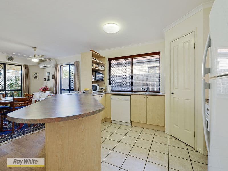 20 Garney Street, REDCLIFFE QLD 4020, Redcliffe - Thumbnail 5