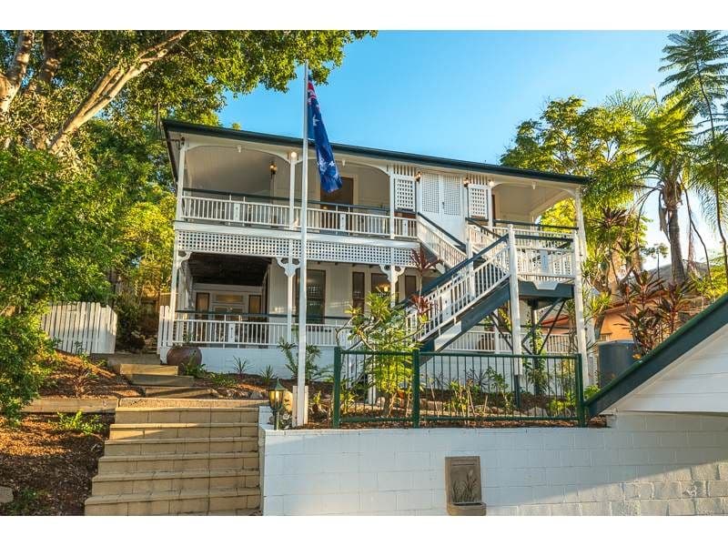 39 Dudley Street, Bardon QLD 4065, Bardon - Thumbnail 2