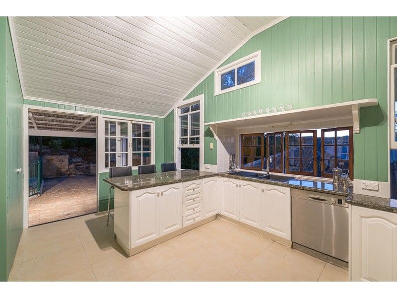 39 Dudley Street, Bardon QLD 4065, Bardon - Thumbnail 5