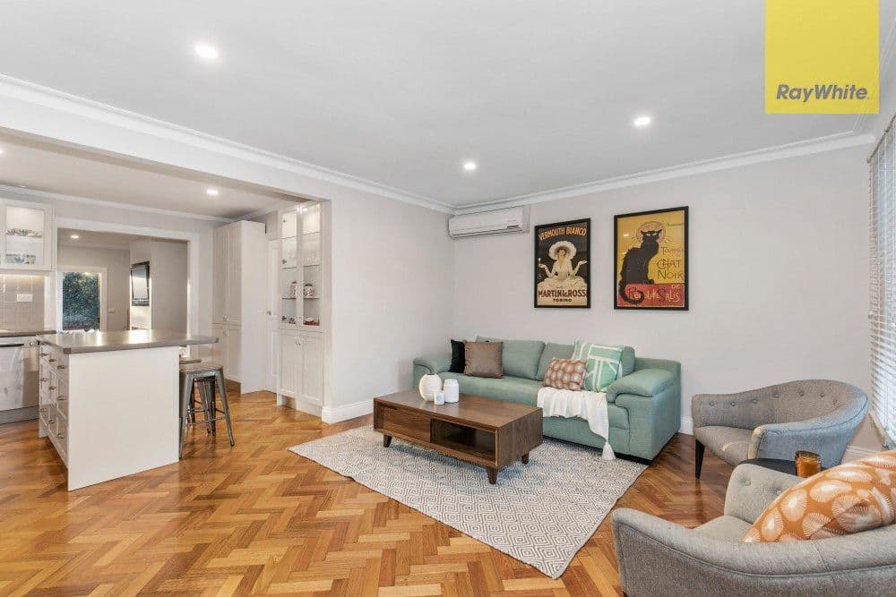 8 Gaydon Street, Ferntree Gully VIC 3156, Ferntree Gully - Thumbnail 2