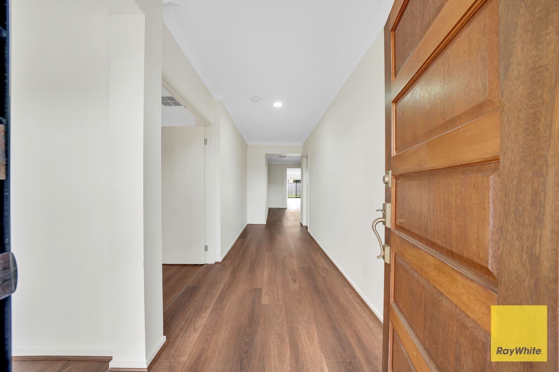 9 Monaro Street, Tarneit VIC 3029, Tarneit - Thumbnail 3