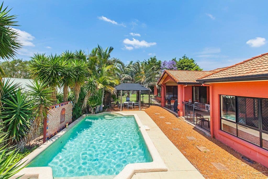 1 Meadowwood Court, Springfield QLD 4300, Springfield - Thumbnail 2