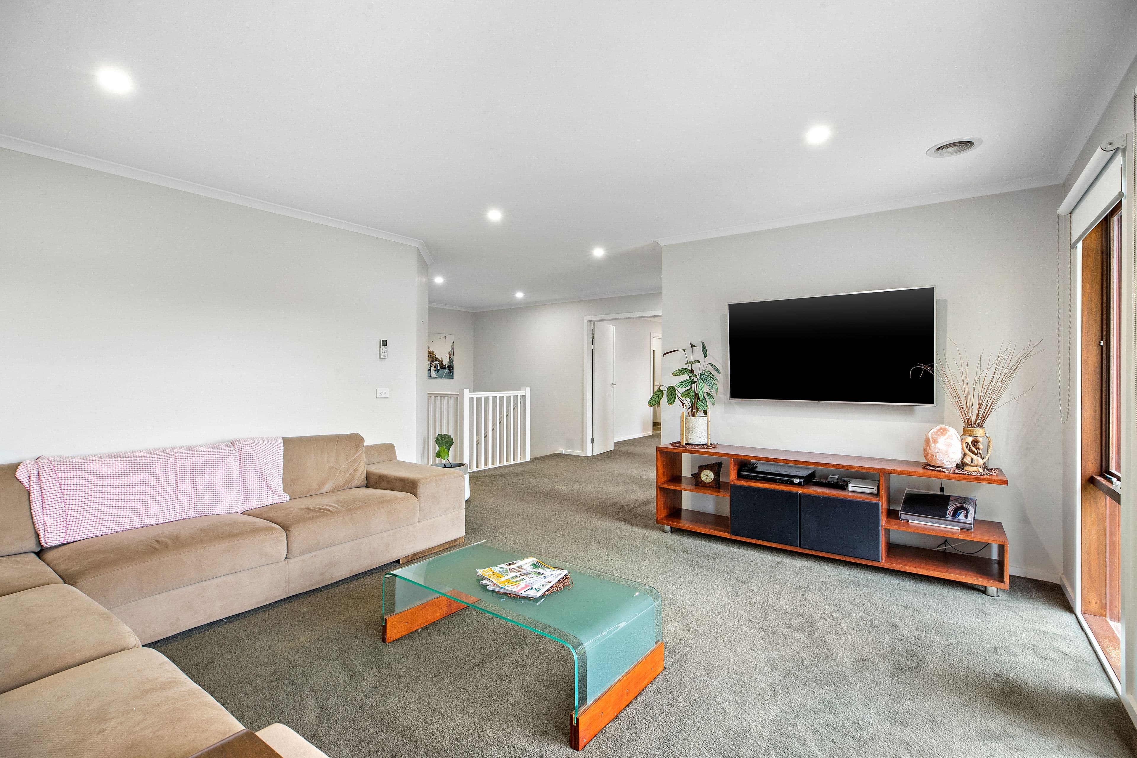 9 Hamelin Place, Illawong, Illawong - Thumbnail 5