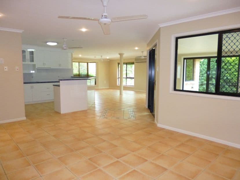 6 Alison Street, SLADE POINT QLD 4740, Slade Point - Thumbnail 4