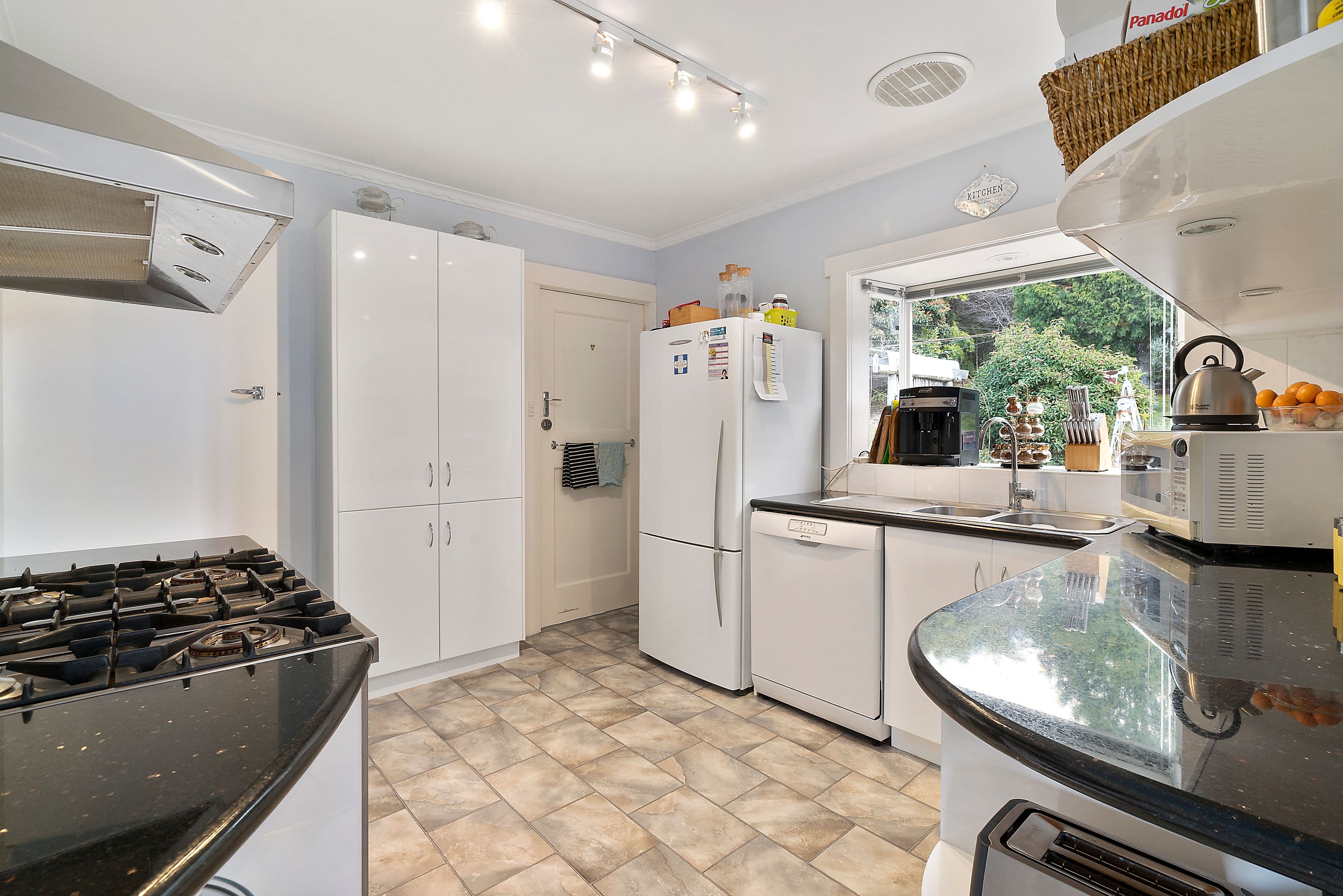 21 Bastick Street, Rosny TAS 7018, Rosny - Thumbnail 6