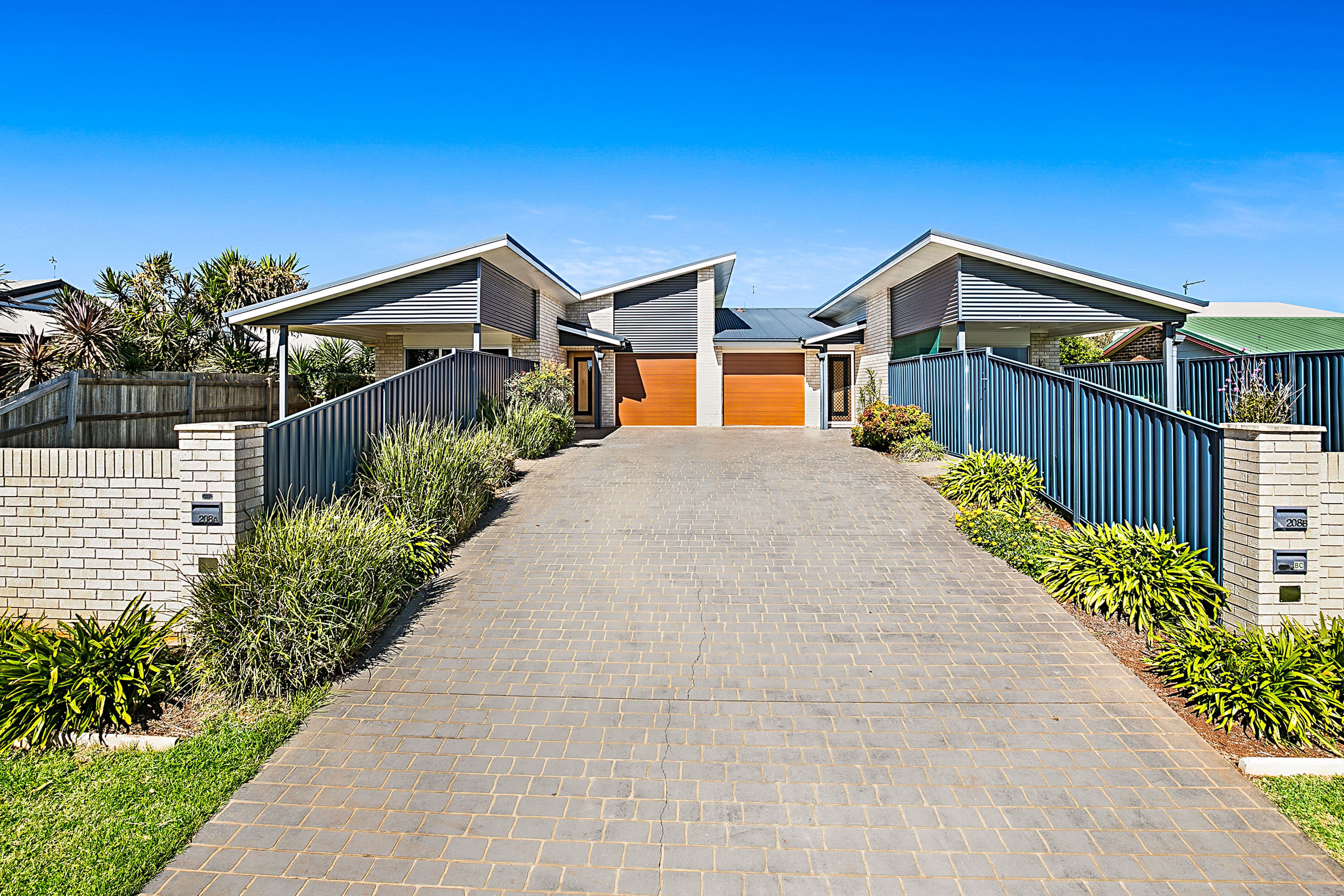 208 Stenner Street, Middle Ridge QLD 4350, Middle Ridge - Thumbnail 2