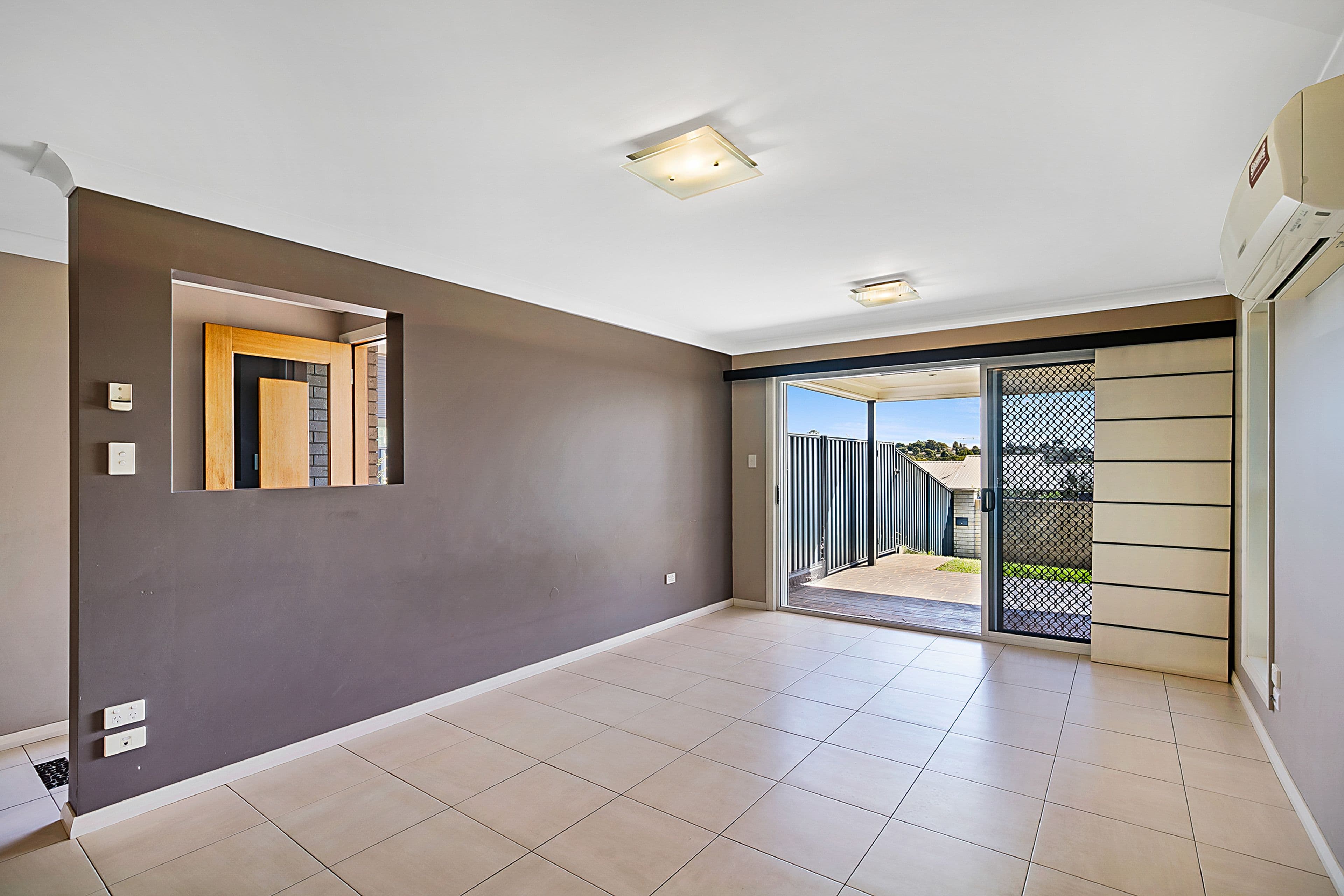 208 Stenner Street, Middle Ridge QLD 4350, Middle Ridge - Thumbnail 6