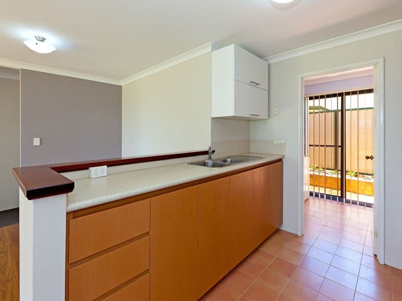 19 Hueston Lookout, LEDA WA 6170, Leda - Thumbnail 8