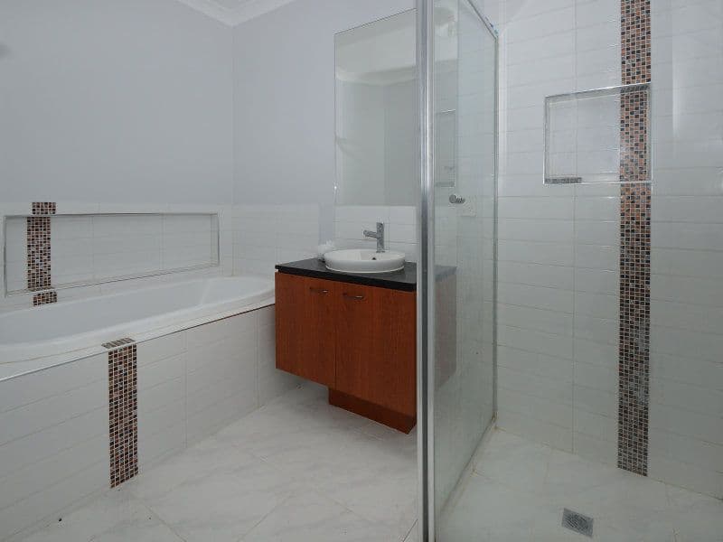 8 Haxton Court, SUNBURY VIC 3429, Sunbury - Thumbnail 8