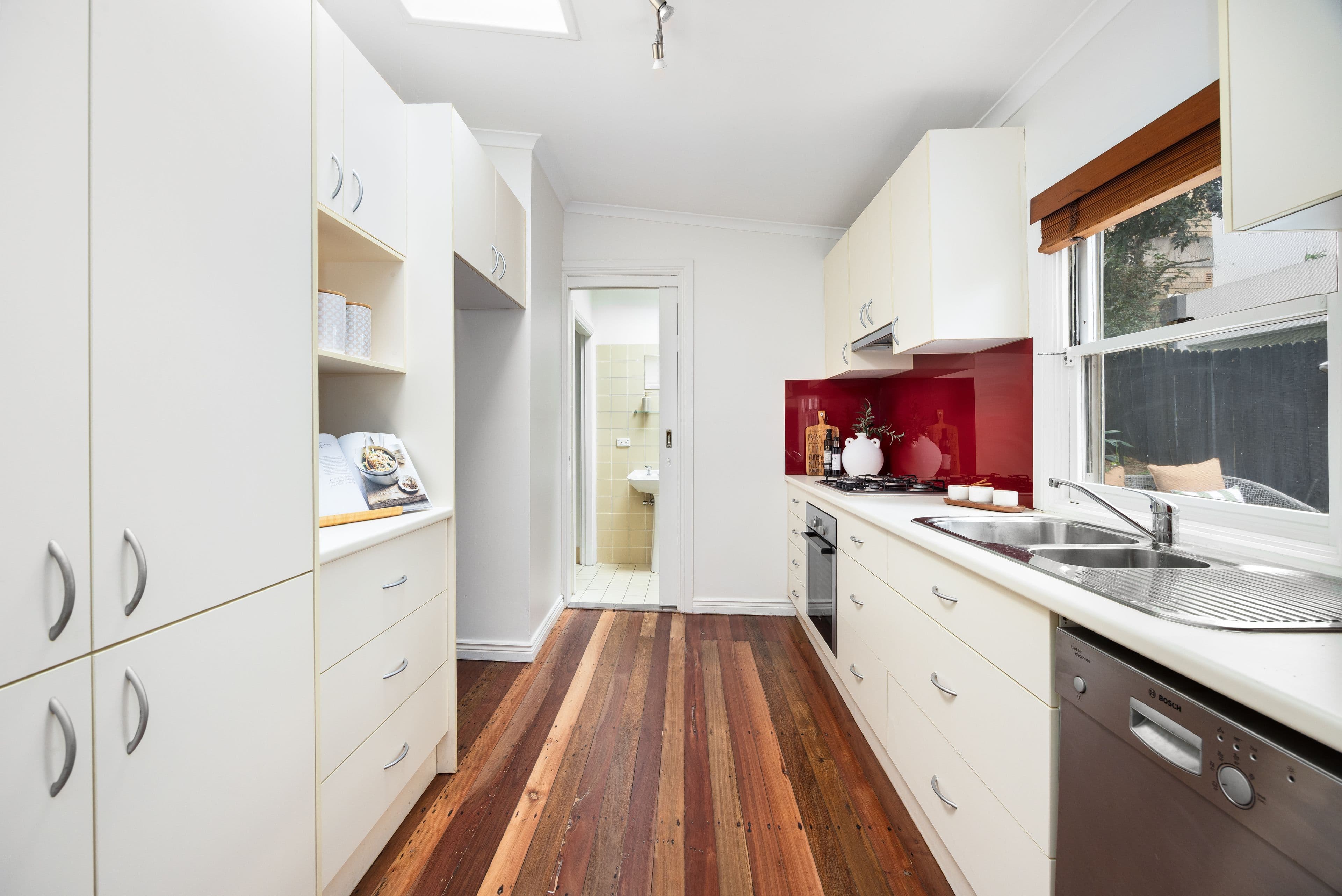 8 Oak Street, North Sydney NSW 2060, North Sydney - Thumbnail 6