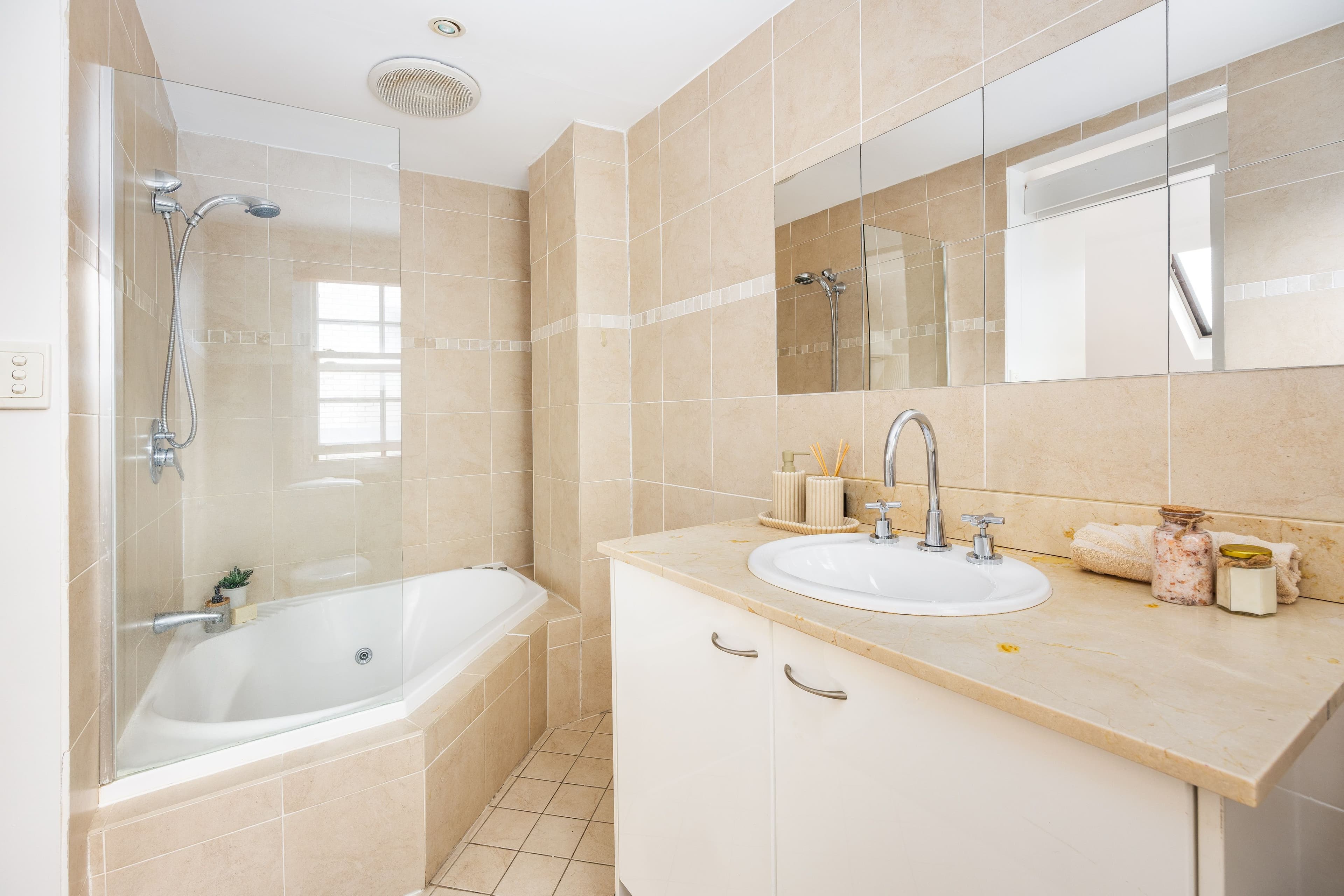 8 Oak Street, North Sydney NSW 2060, North Sydney - Thumbnail 8