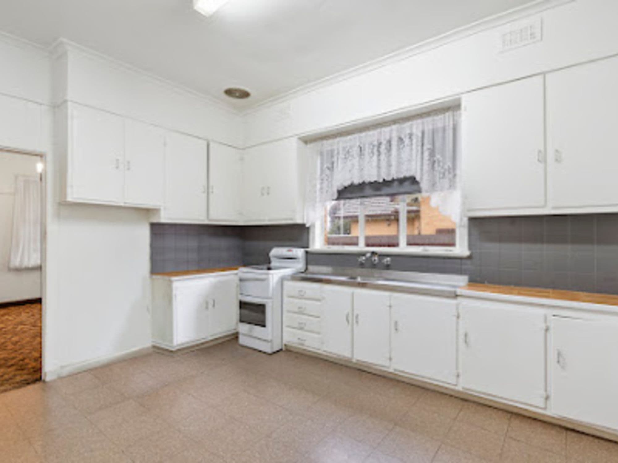 8 Oak Street, Seymour VIC 3660, Seymour - Thumbnail 4