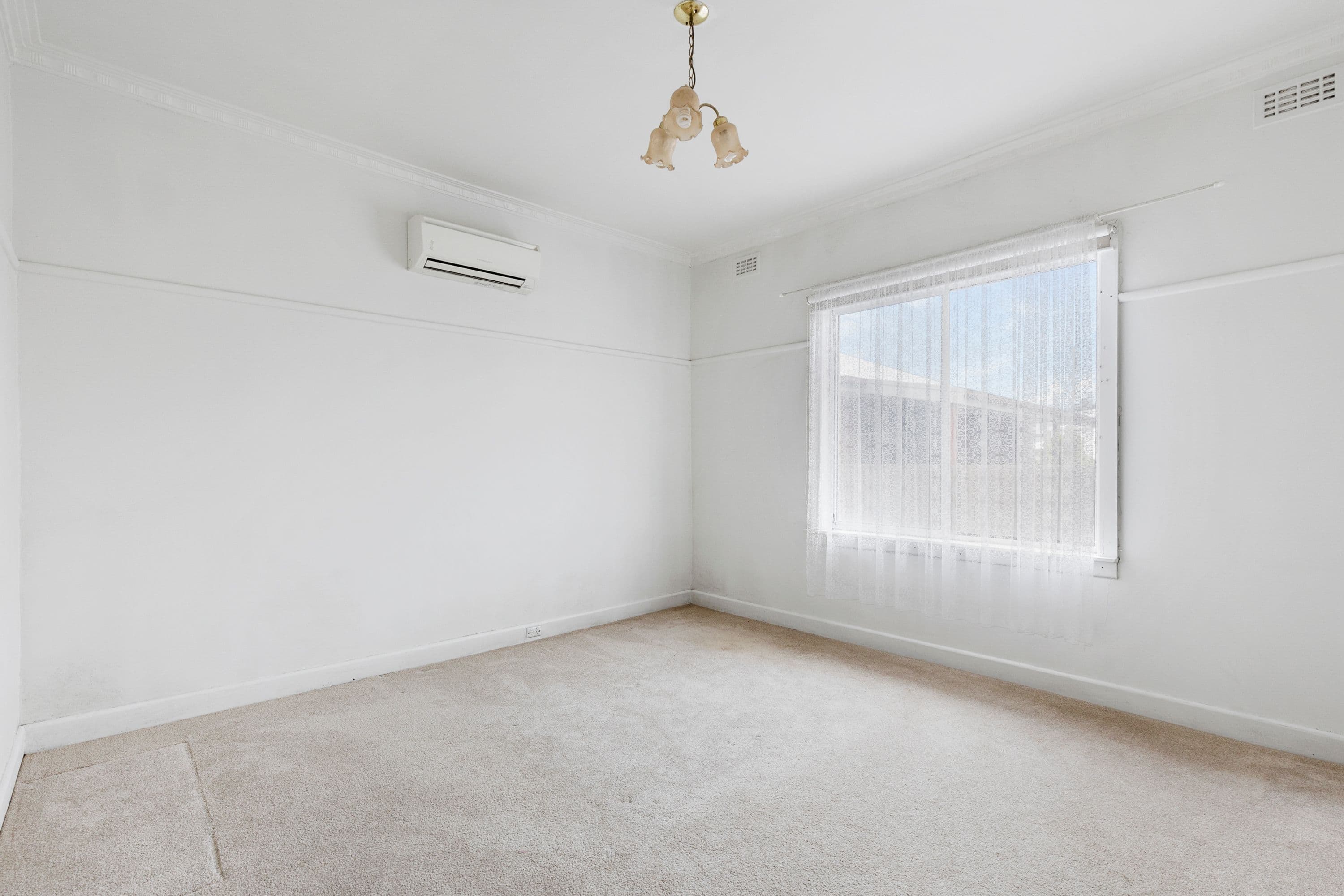 8 Oak Street, Seymour VIC 3660, Seymour - Thumbnail 5